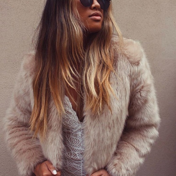 Jackets & Blazers - Fake fury jacket!